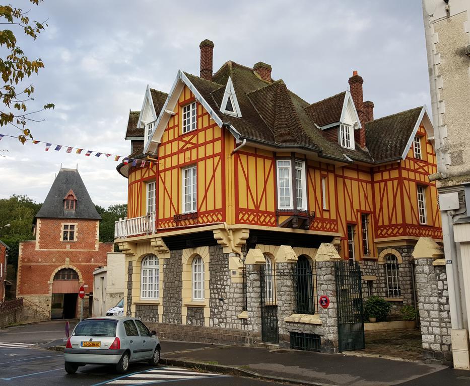 La Porte De Bretagne 페론네 외부 사진