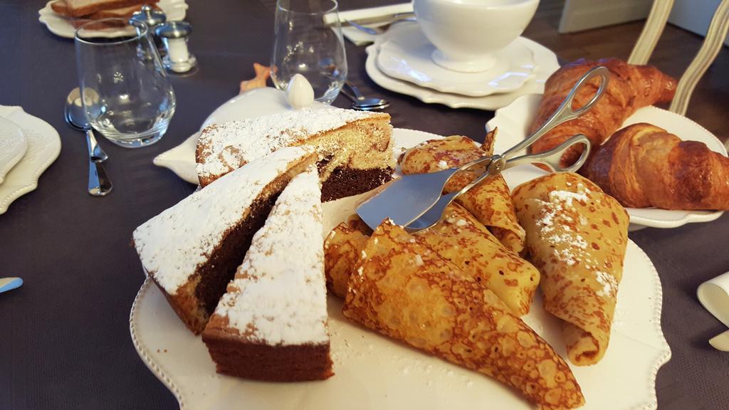 La Porte De Bretagne 페론네 외부 사진