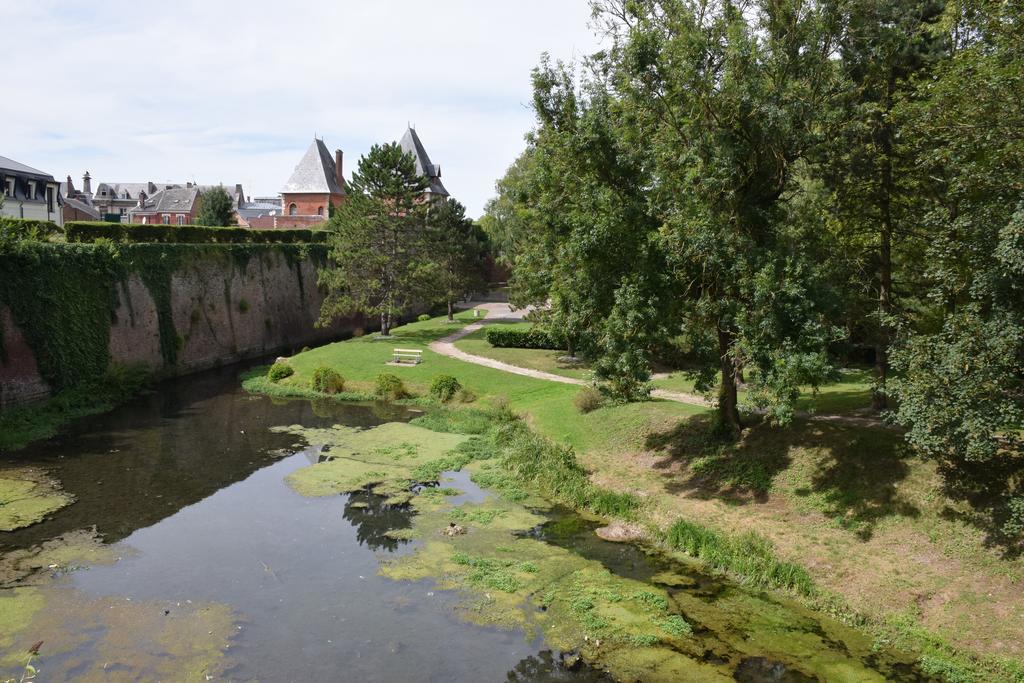 La Porte De Bretagne 페론네 외부 사진